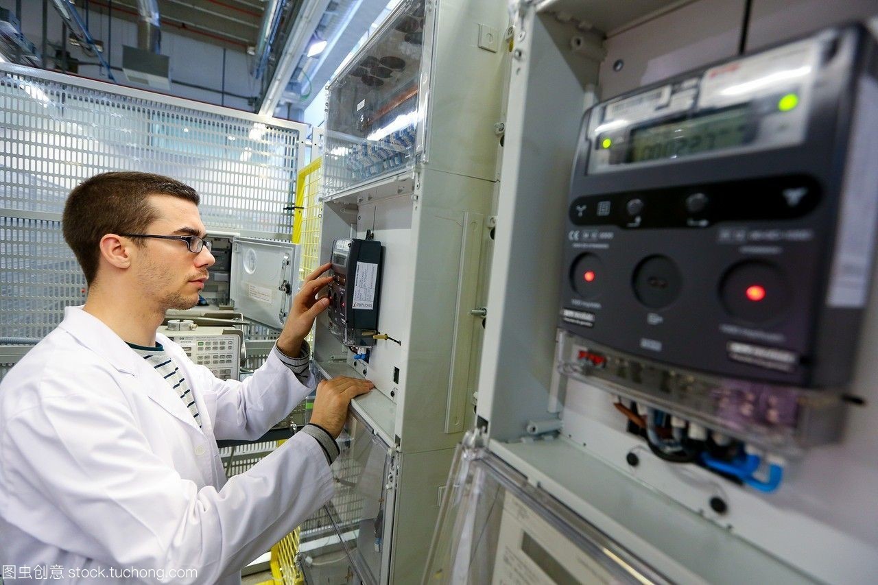 研究員。電器柜性能計數器。低壓微網絡。用于智能電網和智能電表的測試和證書服務。電力電子設備認證。技術服務行業。tecnaliaresearch&innovationbizkaiabasquecountry,西班牙。